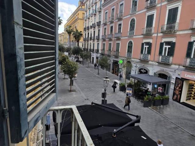 Appartamento in vendita a Salerno SA