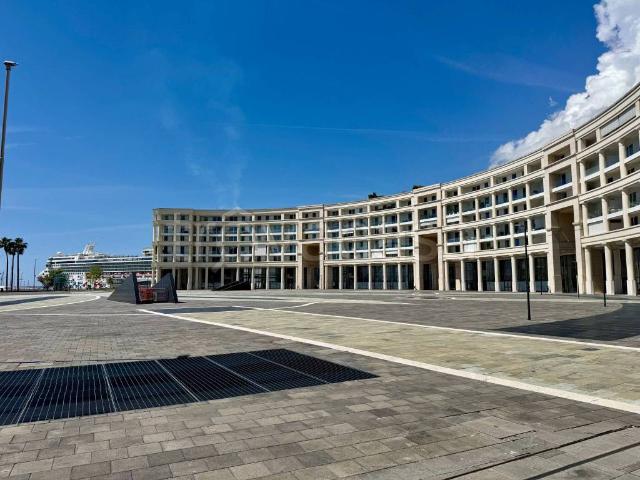 Appartamento in vendita a Salerno piazza della Libertà, Pastena Pastena Alta