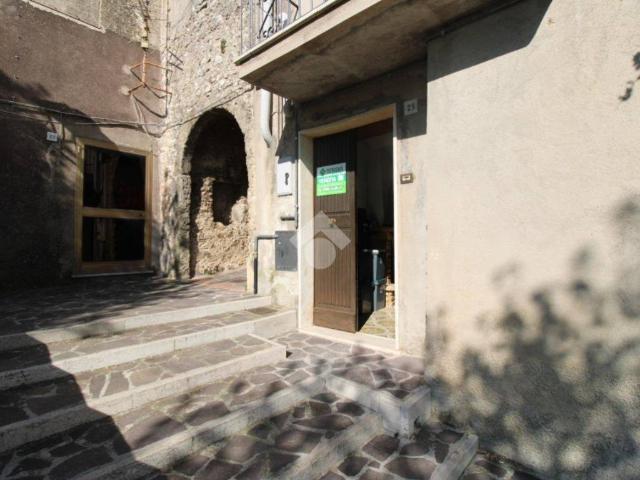 Appartamento in vendita a Salisano RI