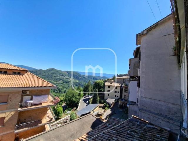 Appartamento in vendita a San Vito Romano via Borgo Mario Theodoli