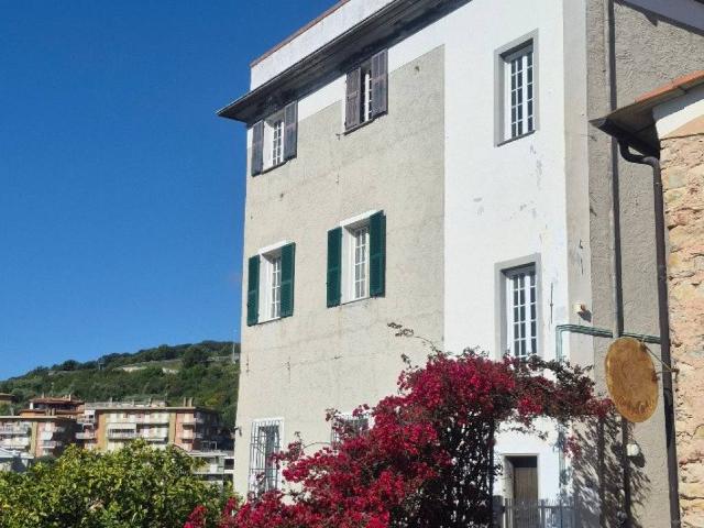 Appartamento in vendita a San Bartolomeo al Mare IM