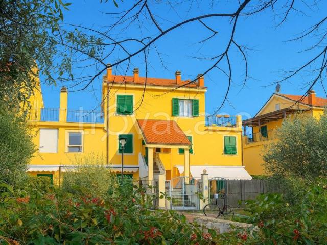 Appartamento in vendita a San Bartolomeo al Mare via dello Spuntone, 24