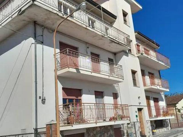 Appartamento in vendita a San Benedetto dei Marsi AQ