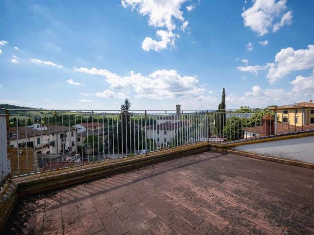 Appartamento in vendita a San Casciano in Val di Pesa via Antonio Meucci, Cerbaia