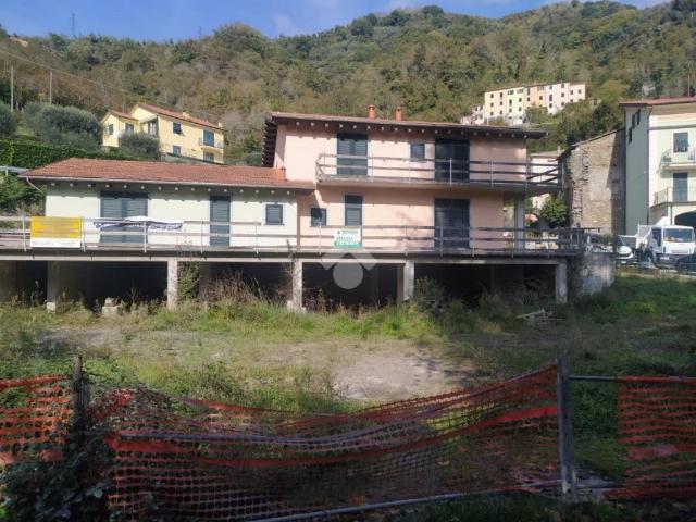 Appartamento in vendita a San Colombano Certenoli GE