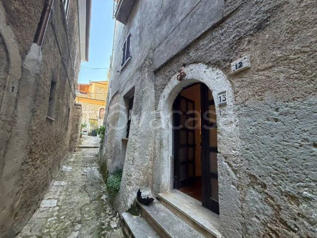 Appartamento in vendita a San Donato Val di Comino via Cacina, 12