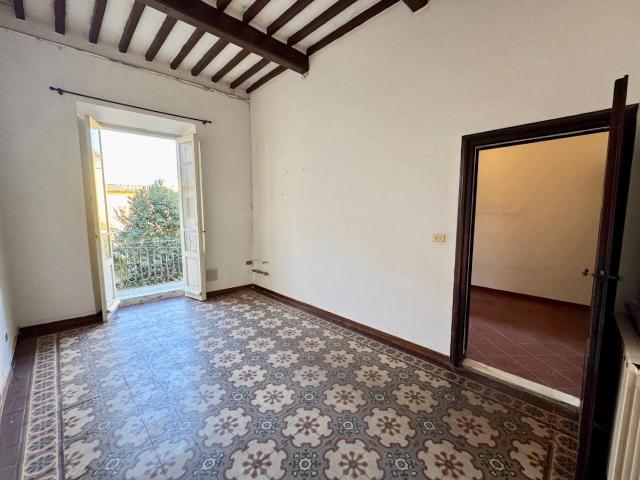 Appartamento in vendita a San Francesco Pisa in Da ristrutturare composto da 2vani