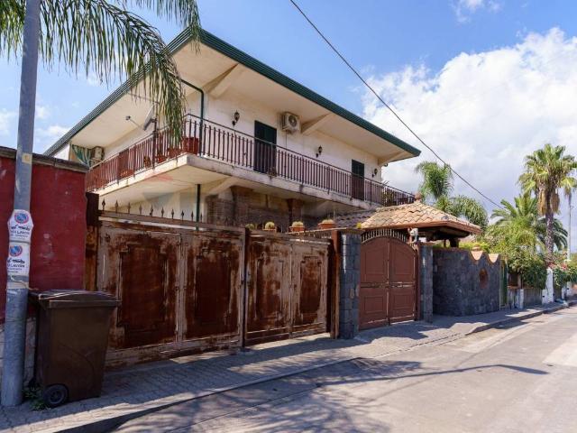 Appartamento in vendita a San Giovanni la Punta CT