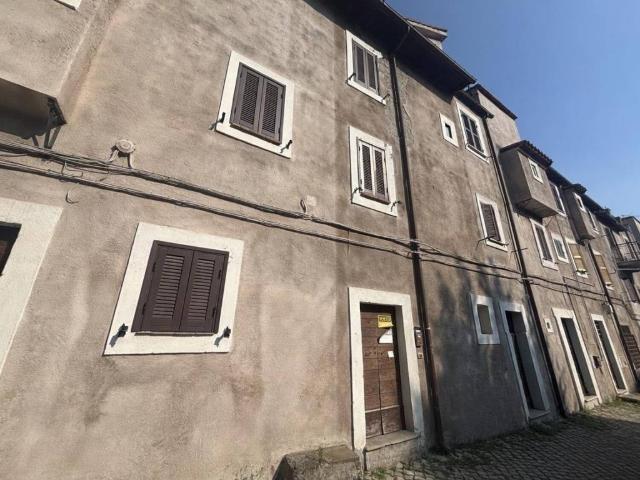Appartamento in vendita a San Gregorio da Sassola RM