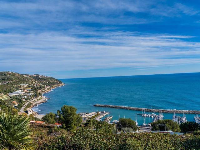 Appartamento in vendita a San Lorenzo al Mare IM