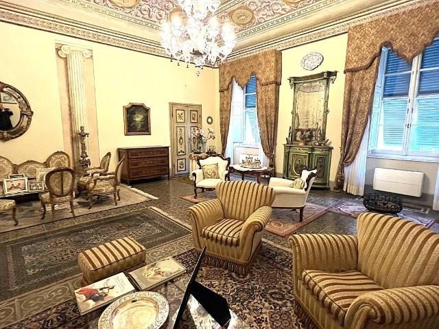 Appartamento in vendita a San Martino Pisa in Ottimo composto da 8vani