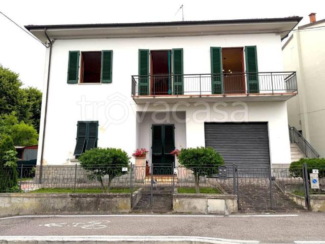 Appartamento in vendita a San Miniato piazzetta Ugo Foscolo, 19, San Miniato Basso