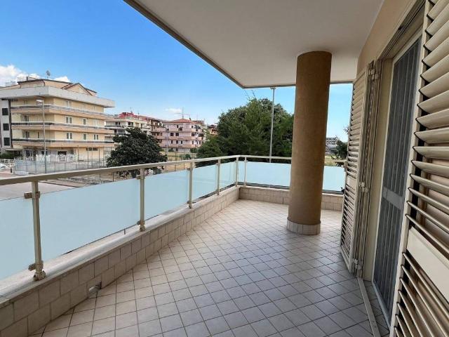 Appartamento in vendita a San Nicola la Strada CE