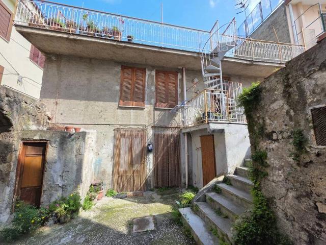 Appartamento in vendita a San Paolo Bel Sito NA