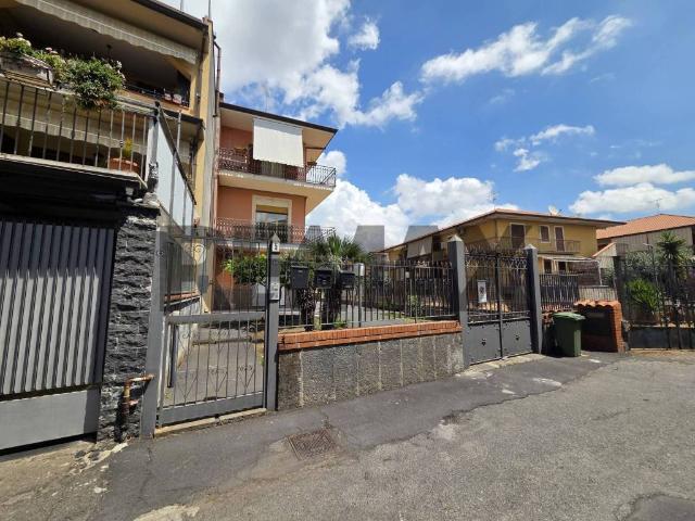 Appartamento in vendita a San Pietro Clarenza CT
