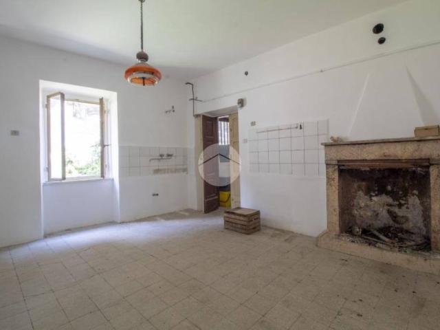 Appartamento in vendita a San Polo dei Cavalieri via Monte Gennaro, 13