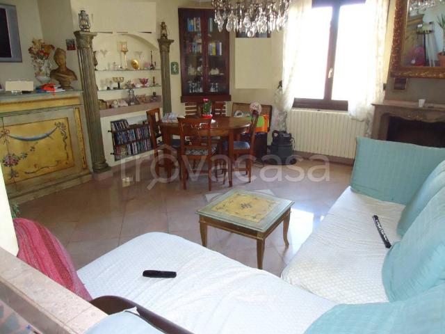 Appartamento in vendita a San Prospero via Brandoli Centro