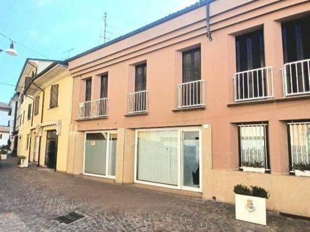 Appartamento in vendita a Sannazzaro de' Burgondi PV