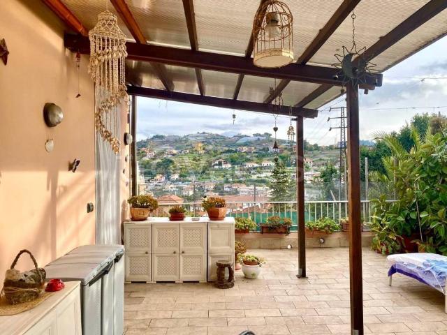 Appartamento in vendita a Sanremo, San Martino Villetta