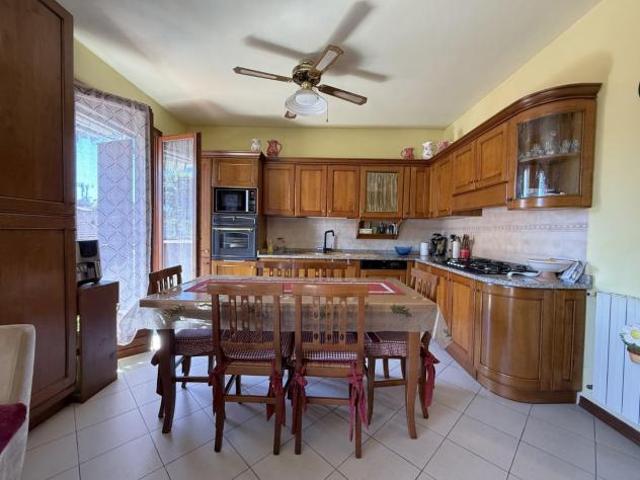 Appartamento in vendita a Santa Maria a Monte 84 mq Rif: 1418935