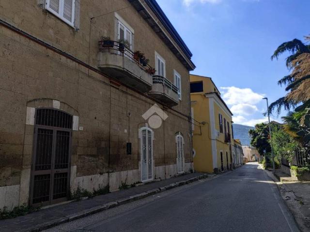 Appartamento in vendita a Santa Maria a Vico CE