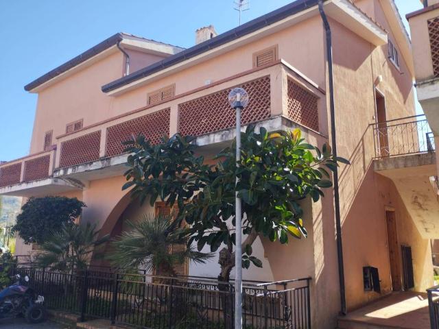 Appartamento in vendita a Santa Maria del Cedro CS