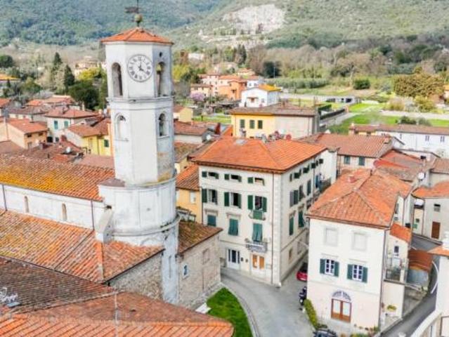 Appartamento in vendita a Santa Maria Del Giudice Lucca 157 mq Rif: 1413288
