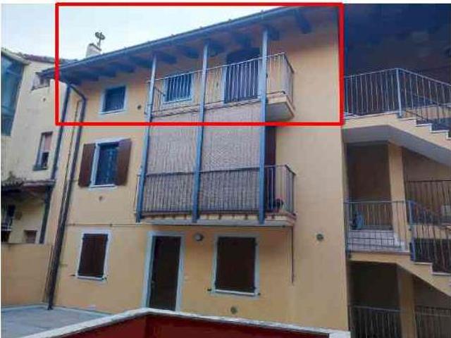 APPARTAMENTO in VENDITA a SANTA MARIA LA LONGA Santa Maria la Longa di 4 vani