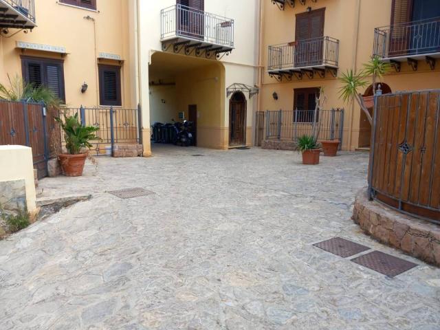 Appartamento in vendita a Santa Flavia PA
