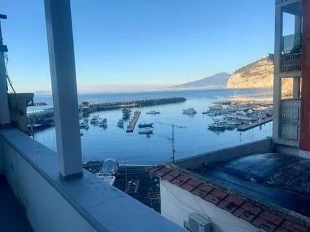 Appartamento in vendita a Sant'Agnello NA