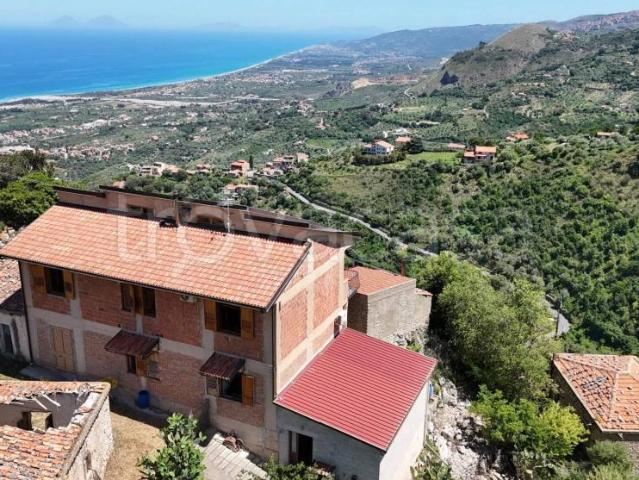 Appartamento in vendita a Sant'Agata di Militello
