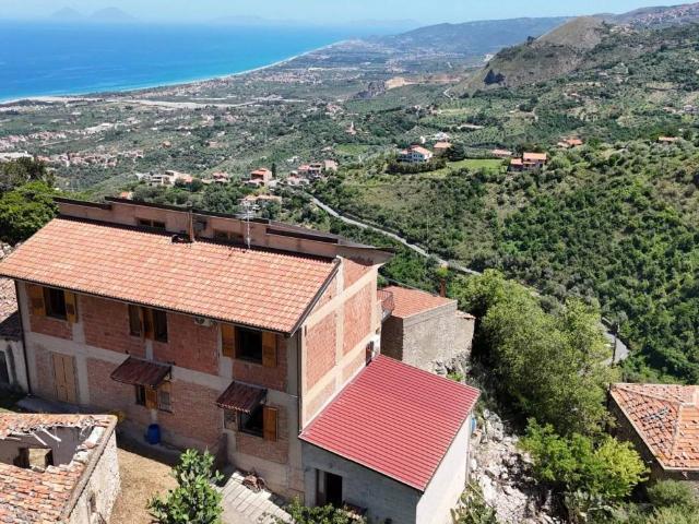 Appartamento in vendita a Sant'Agata di Militello ME