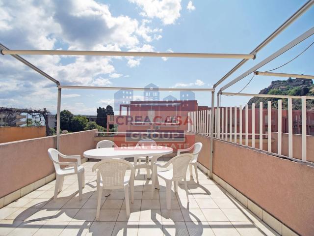 Appartamento in vendita a Sant'Alessio Siculo