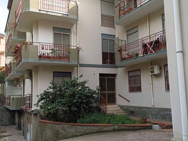 Appartamento in vendita a Sant'Alessio Siculo