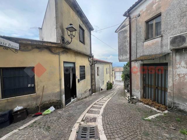 Appartamento in vendita a Sant'Ambrogio sul Garigliano FR