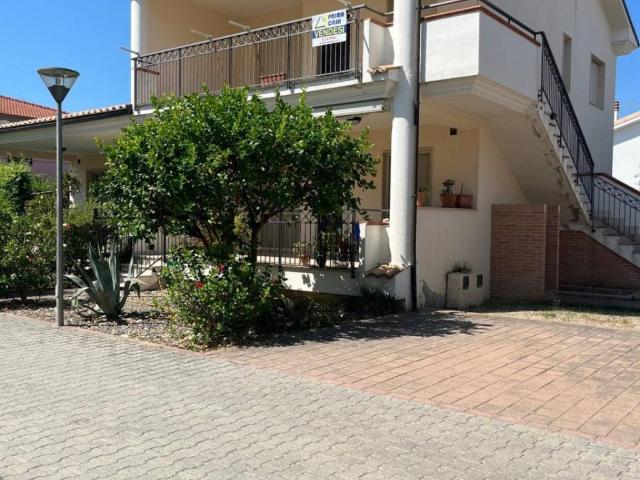 Appartamento in vendita a Sant'Andrea Apostolo dello Ionio CZ
