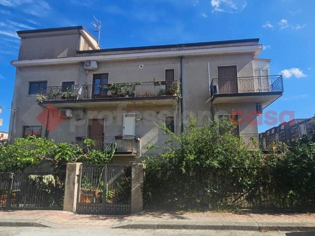 Appartamento in vendita a Sant'Andrea Apostolo dello Ionio CZ