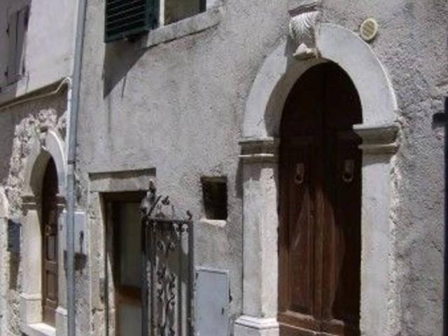 Appartamento in vendita a Sant'Eufemia a Maiella PE