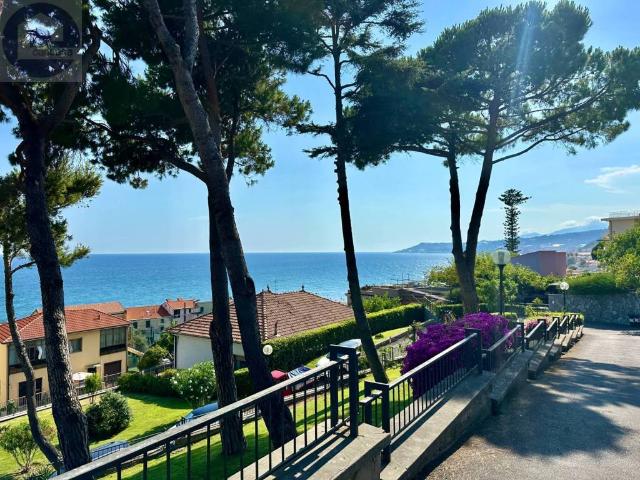 Appartamento in vendita a Santo Stefano al Mare IM