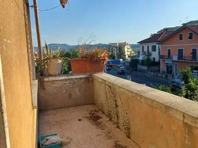 Appartamento in vendita a Santo Stefano di Magra SP