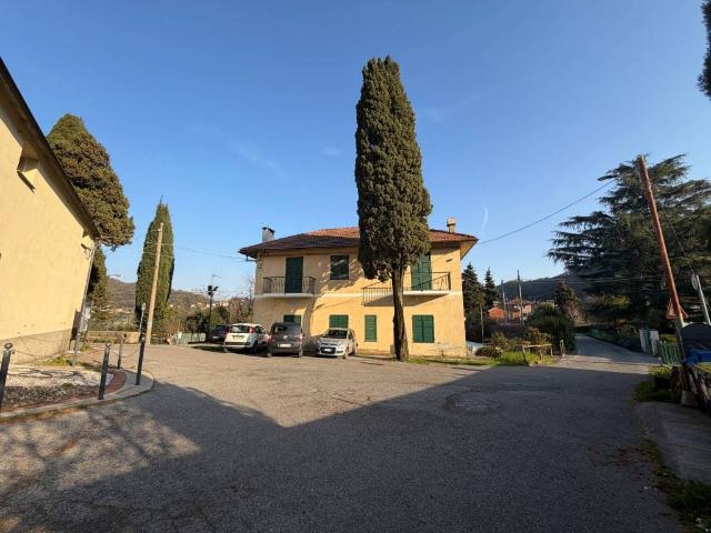 Appartamento in vendita a Sant'Olcese GE