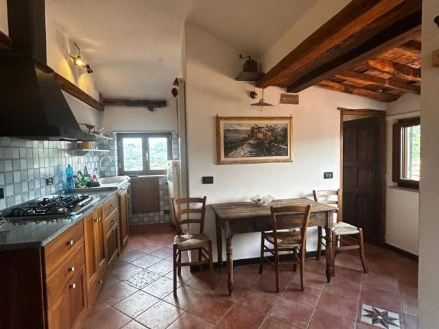 Appartamento in vendita a Sant'Olcese GE