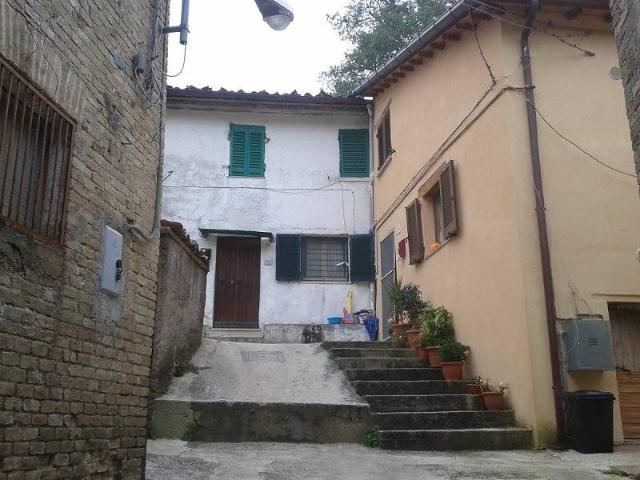 Appartamento in vendita a Sassoferrato AN
