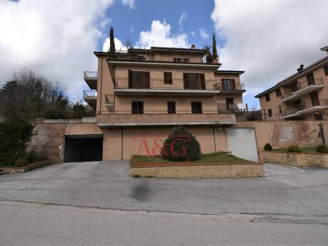 Appartamento in vendita a Sarnano MC