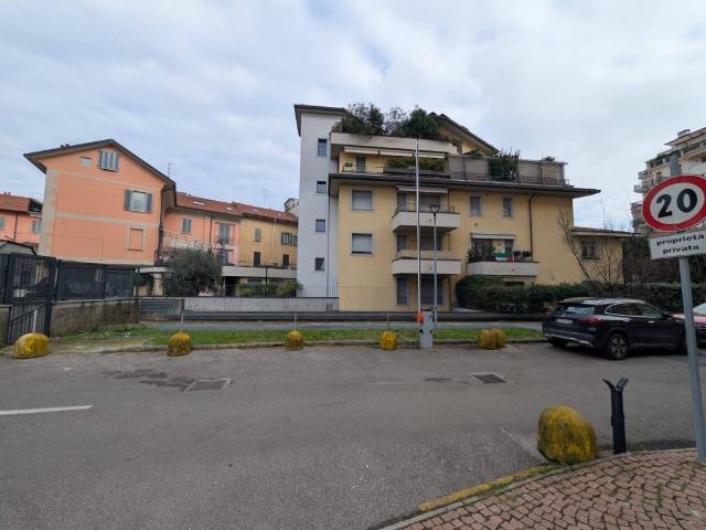 Appartamento in vendita a Saronno VA