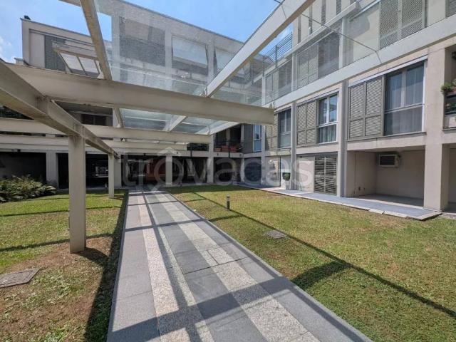Appartamento in vendita a Saronno via Ambrogio Legnani, 7