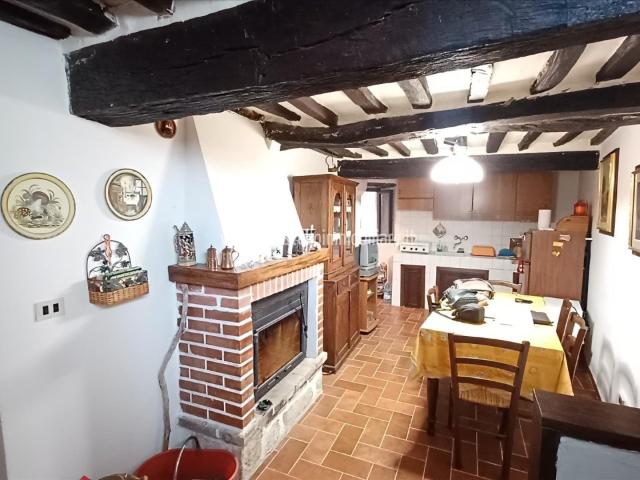APPARTAMENTO in VENDITA a SARTEANO Centro storico di 4 vani