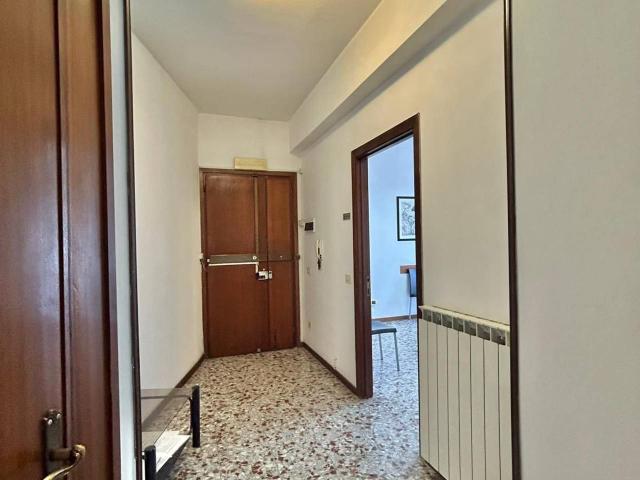 Appartamento in vendita a Sarzana