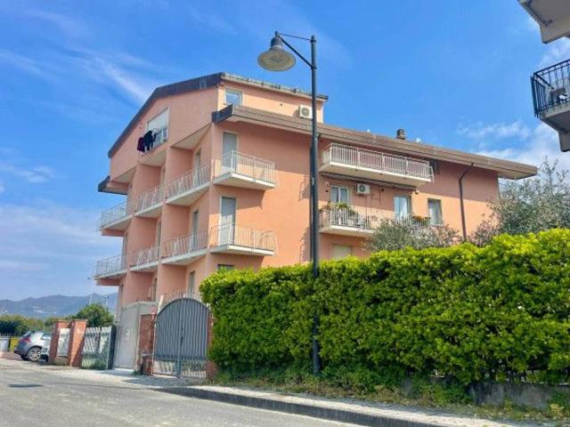 Appartamento in vendita a Sarzana