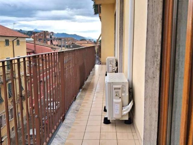 Appartamento in vendita a Sarzana SP